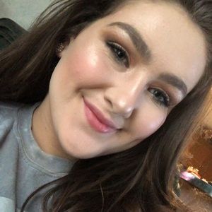 Meet your Posher, Mercedes